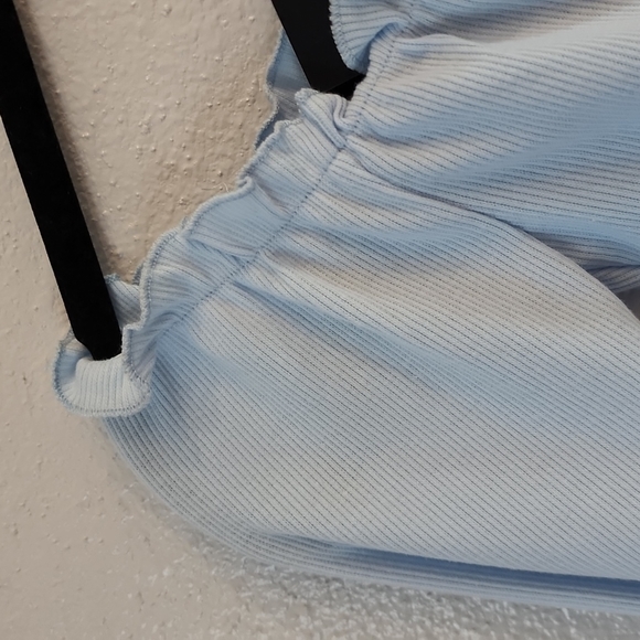 Forever 21 cropped off the shoulder top nwt size small - Picture 3 of 8